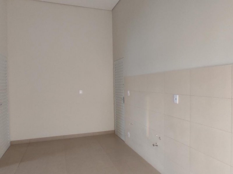 Casa à venda Canaã III com 110m² e 3 quartos por R$ 450.000 - 1518738748-92ea1e19-bc51-4d5c-bf24-a972f548e9d7.jpeg