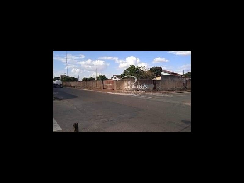 Terreno à venda Parque Iracema com 1500m² e 1 quarto por R$ 2.000.000 - 1057811084-85763baa-2e5b-495b-865d-240c6d9eeb8c.JPG