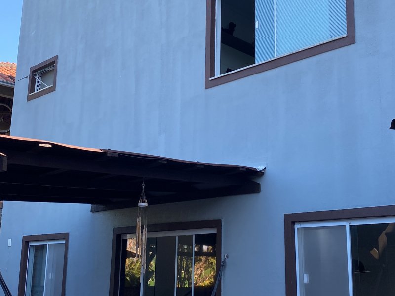 Casa à venda Carianos com 220m² e 2 quartos por R$ 580.000 - 1422865998-abe3a30f-6b56-42c5-90e8-361d2ae23177.jpeg
