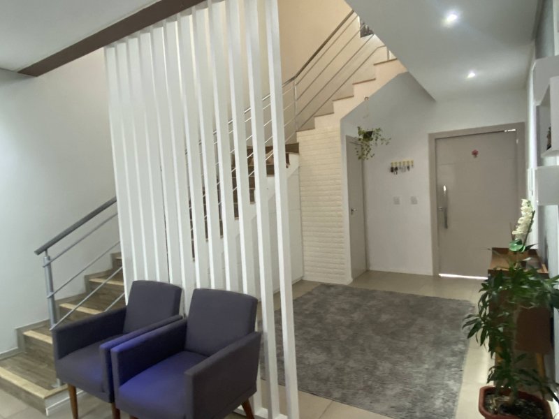 Casa à venda Carianos com 220m² e 2 quartos por R$ 580.000 - 349237665-bbc32637-50b6-4f73-9d8f-4b308dfcaed1.jpeg