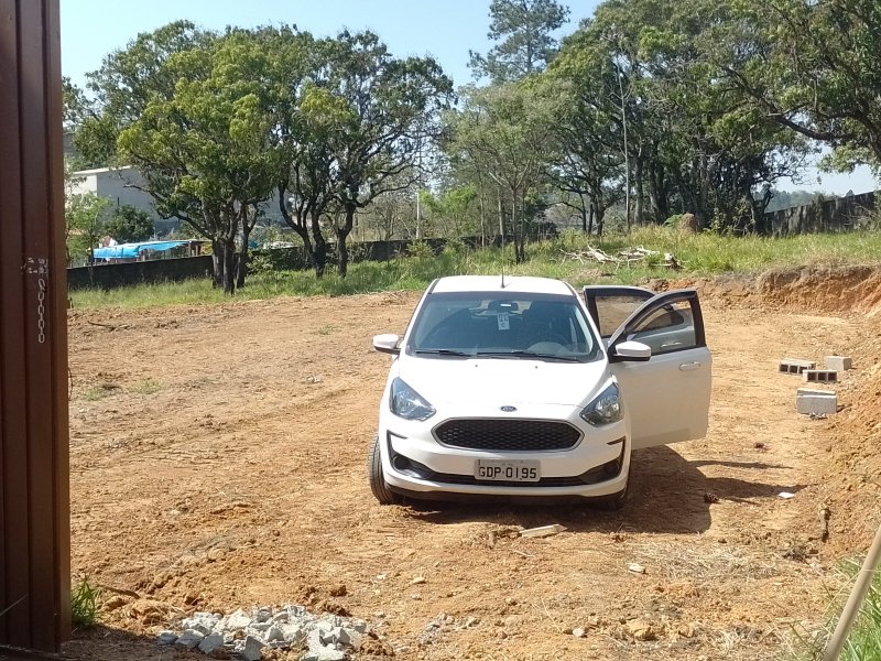 Terreno à venda Chácaras Santa Maria com 1050m² e 1 quarto por R$ 150.000 - 940646938-img-20220828-110418.jpg