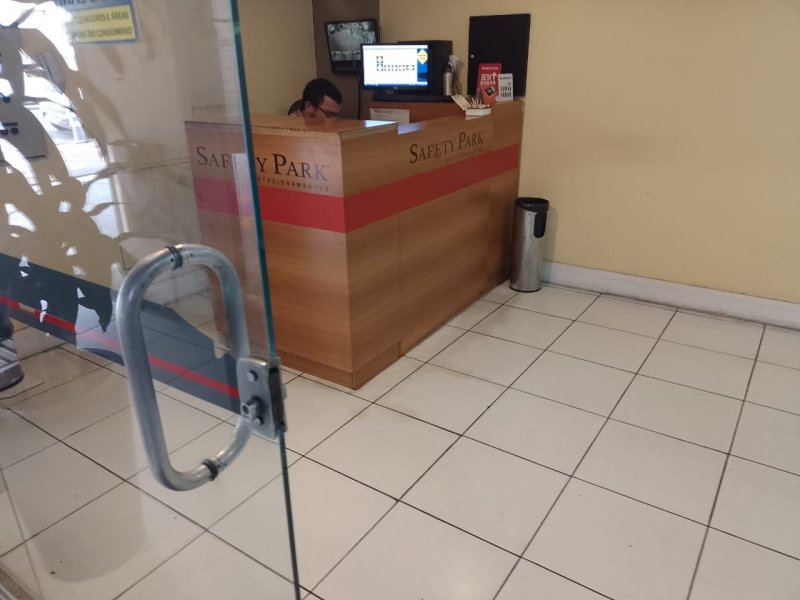 Comercial à venda Centro com 29m² e 1 quarto por R$ 300 - 1026655366-img-20220601-wa0013.jpg