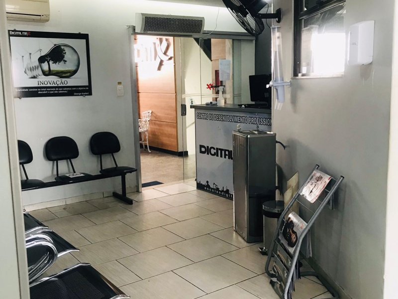 Comercial à venda Centro com 500m² e 1 quarto por R$ 1.800.000 - 983527859-img-20211004-wa0028.jpg