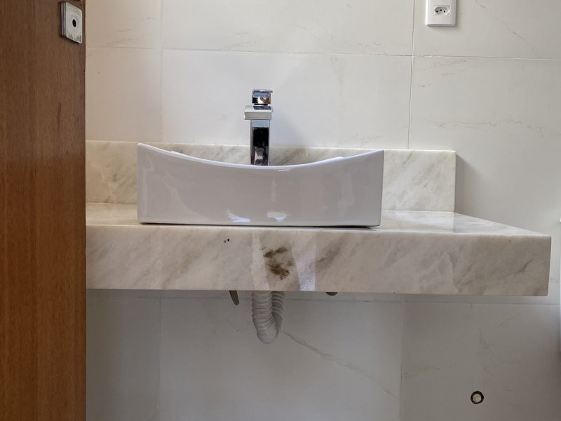 Casa de condomínio à venda Centro com 240m² e 3 quartos por R$ 799.000 - 2135942618-img-4575.JPEG