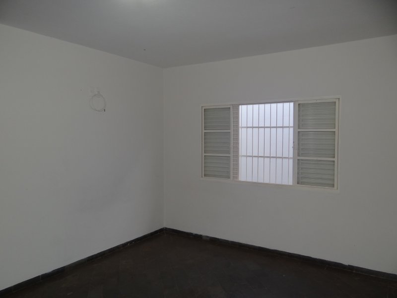 Casa à venda Jardim Bandeirantes com 120m² e 2 quartos por R$ 415.000 - 1219115316-dsc00031.JPG