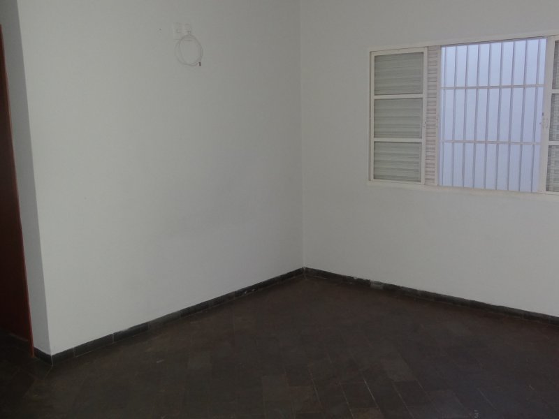 Casa à venda Jardim Bandeirantes com 120m² e 2 quartos por R$ 415.000 - 1654121677-dsc00084.JPG