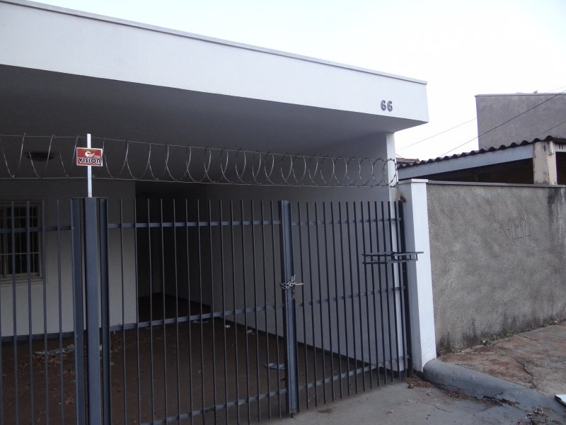 Casa à venda Jardim Bandeirantes com 120m² e 2 quartos por R$ 415.000 - 648192624-dsc00112.JPG