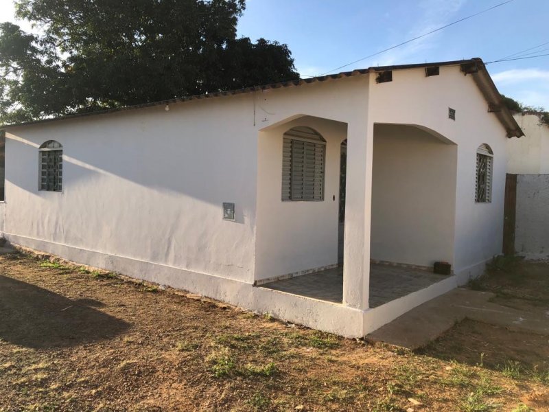 Casa à venda Setor Norte com 390m² e 2 quartos por R$ 159.000 - 1387375385-photo-2022-04-24-17-46-02.jpg