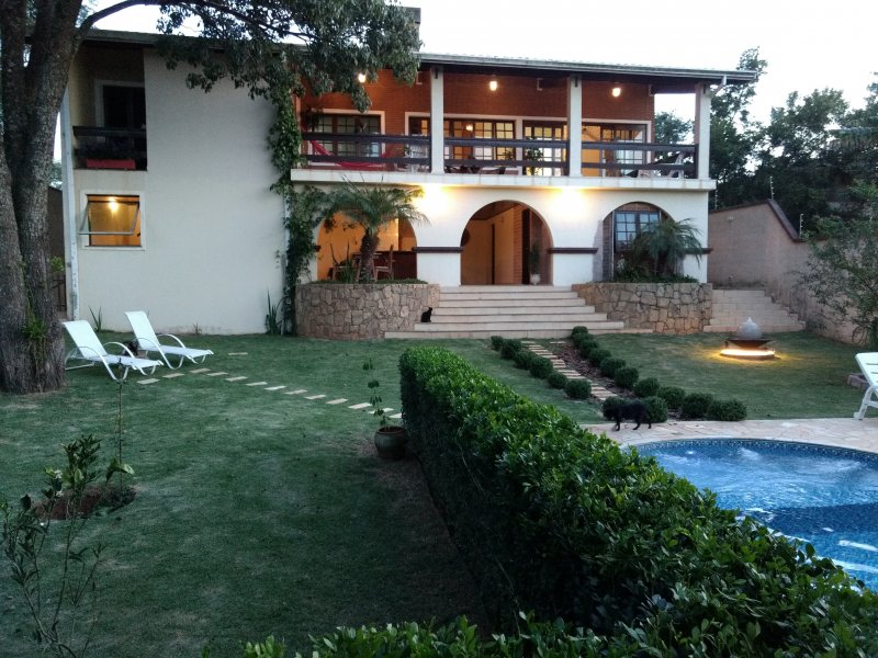 Casa à venda Jardim dos Pinheiros com 480m² e 5 quartos por R$ 1.600.000 - 1512412604-img-20180209-195450830-1.jpg