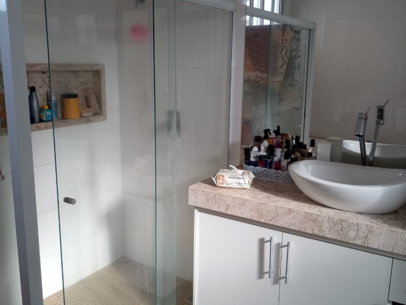 Casa à venda Jardim Indaia com 174m² e 3 quartos por R$ 720.000 - 366711853-img-20220903-wa0014.jpg