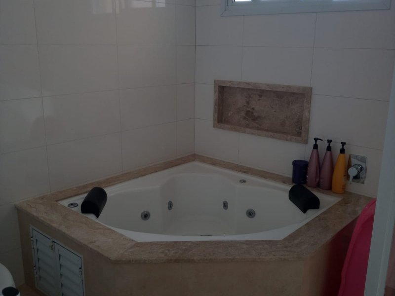 Casa à venda Jardim Indaia com 174m² e 3 quartos por R$ 720.000 - 426814962-img-20220903-wa0015.jpg
