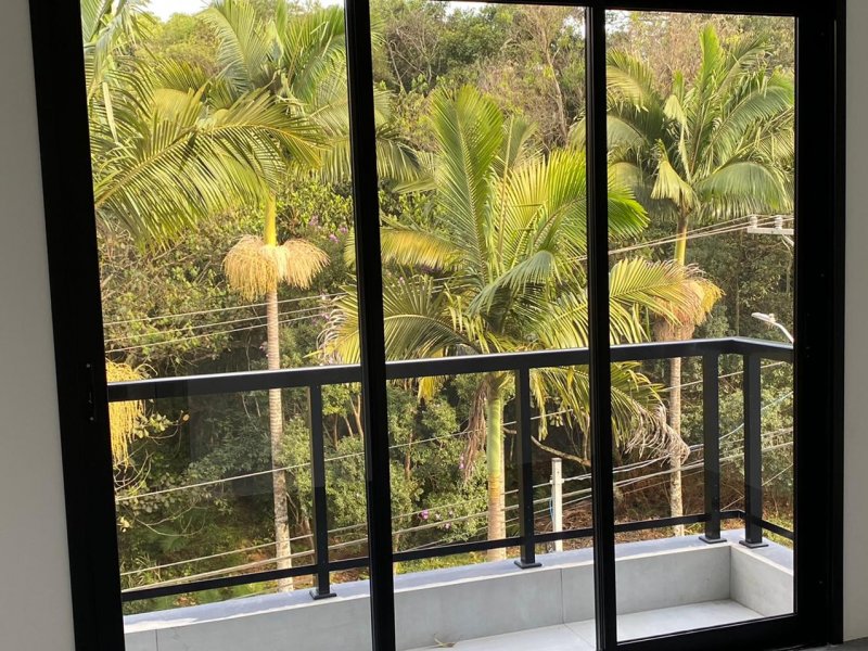 Casa à venda Jardim Bolívia com 328m² e 3 quartos por R$ 980.000 - 555040770-janela-suite-03.jpeg