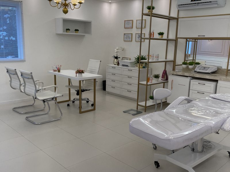 Comercial à venda Meireles com 30m² e 1 quarto por R$ 35.000 - 2090135899-13fd3fb8-693f-4cca-838b-0f2d3ede7305.jpeg