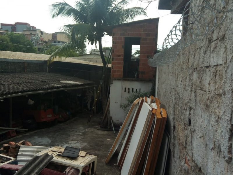 Comercial à venda Bôca do Rio com 335m² e 1 quarto por R$ 680.000 - 389127015-img-20210214-wa0001.jpg
