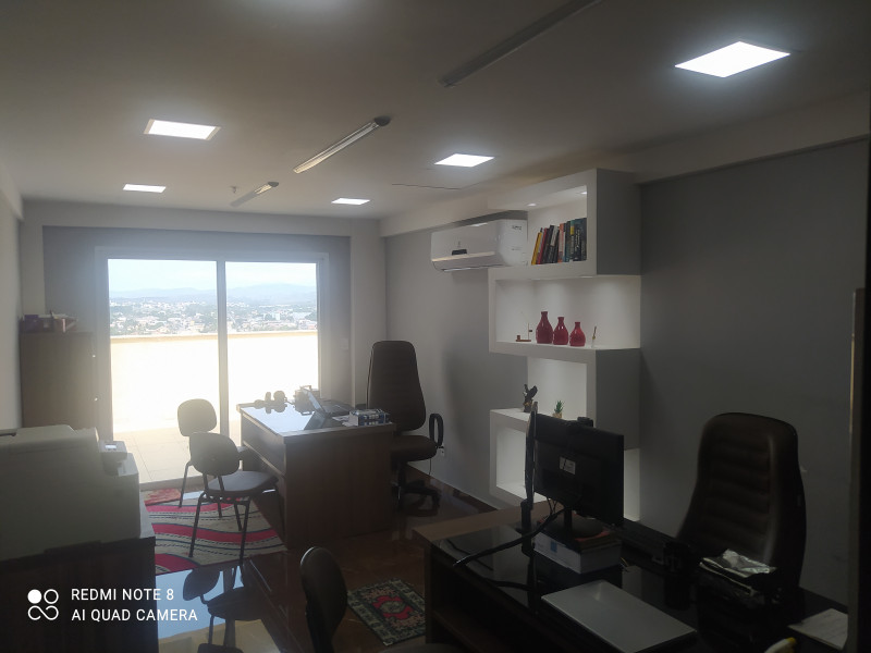 Comercial à venda Centro com 242m² e 1 quarto por R$ 349.900 - 2005265821-foto-13.jpg