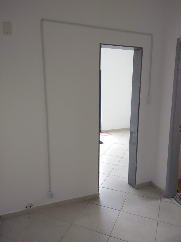 Comercial para alugar Cascadura com 60m² e 1 quarto por R$ 600 - 270166299-img-20201106-095241459.jpg