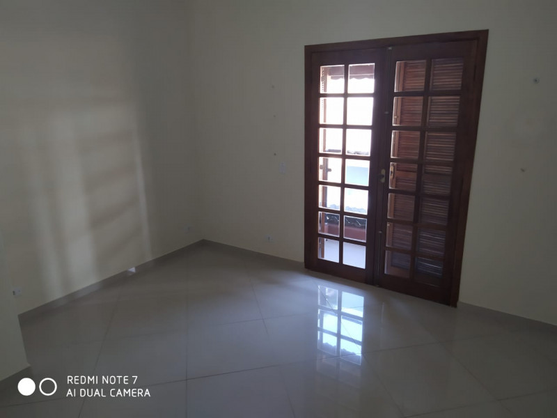 Casa de condomínio à venda Parque das Rosas com 460m² e 3 quartos por R$ 900 - 2129107966-dormitorio.jpeg