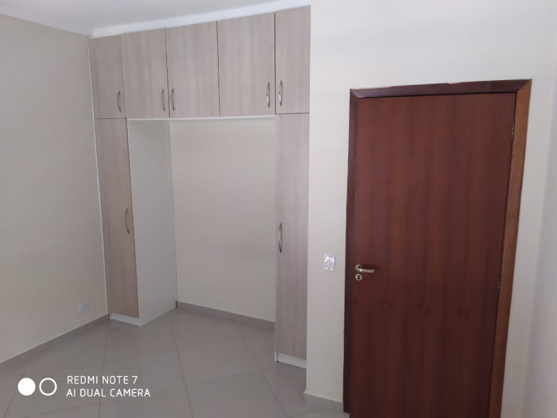 Casa de condomínio à venda Parque das Rosas com 460m² e 3 quartos por R$ 900 - 319995812-dormitorio-com-armario.jpeg