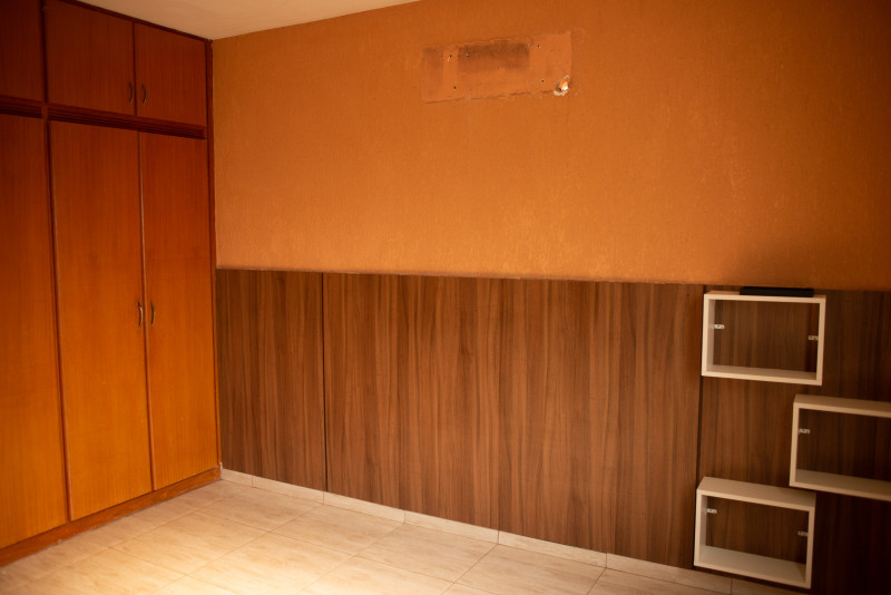 Casa à venda Vl. Sílvia Regina com 432m² e 3 quartos por R$ 490.000 - 209854572-swf5161.jpg