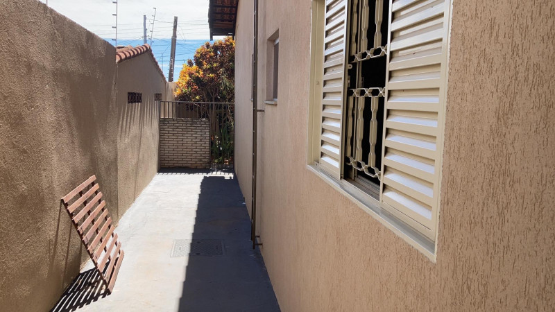 Casa à venda Vl. Sílvia Regina com 432m² e 3 quartos por R$ 490.000 - 227373488-271493912-1611189792563706-158489390092211604-n.jpg