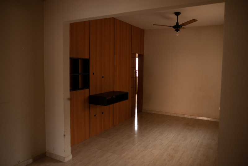 Casa à venda Vl. Sílvia Regina com 432m² e 3 quartos por R$ 490.000 - 482844074-swf5154.jpg