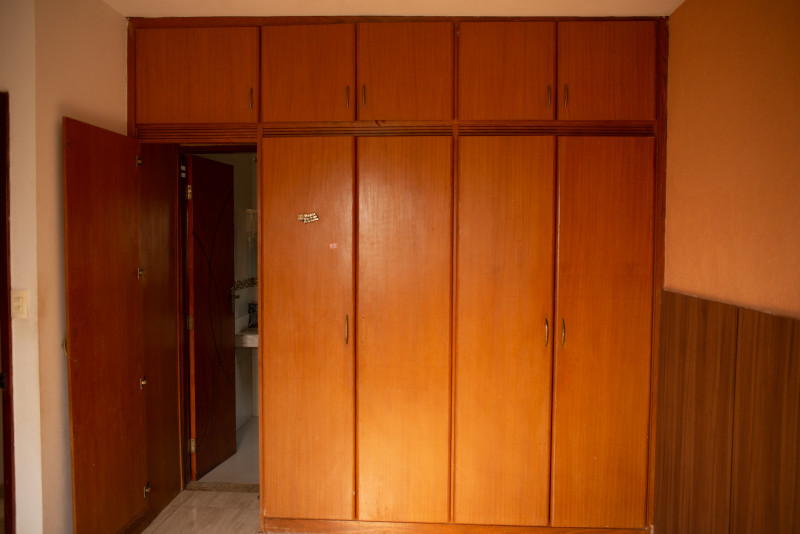 Casa à venda Vl. Sílvia Regina com 432m² e 3 quartos por R$ 490.000 - 567306079-swf5163.jpg