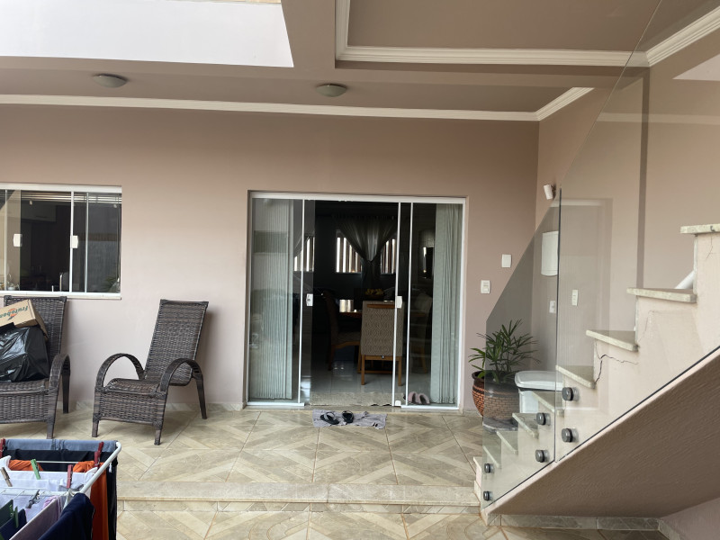 Casa à venda Residencial Village Vitória com 200m² e 3 quartos por R$ 600.000 - 1143537428-de281bdd-9da7-4595-b9ed-051356907f3a.jpeg