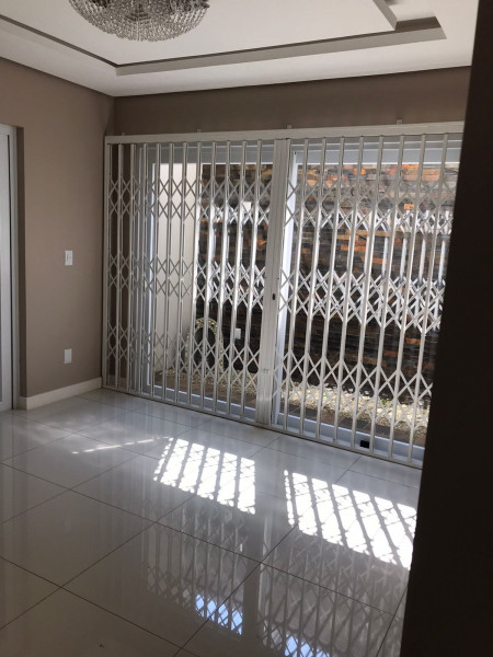 Casa à venda Morro do Espelho com 270m² e 3 quartos por R$ 1.450.000 - 274585199-9.jpeg