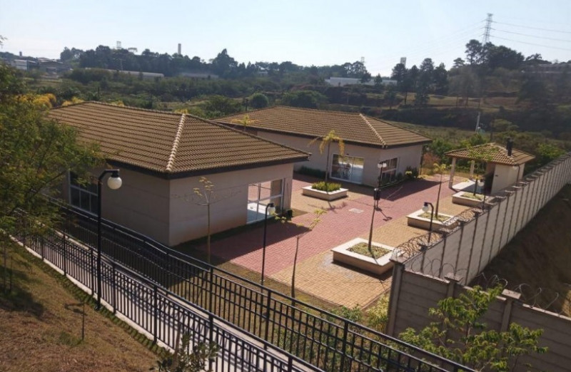 Casa de condomínio à venda Água Chata com 54m² e 2 quartos por R$ 337.000 - 1681495785-villa-002.jpg