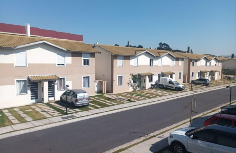 Casa de condomínio à venda Água Chata com 54m² e 2 quartos por R$ 337.000 - 2075851475-villa-001.jpg