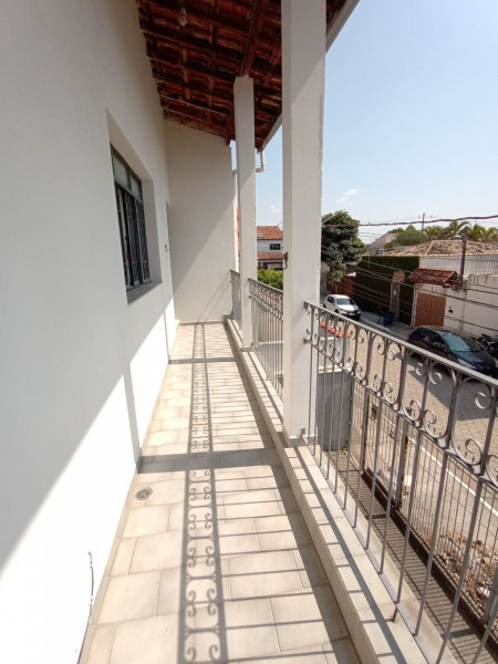 Apartamento à venda Jardim Rony com 300m² e 4 quartos por R$ 800.000 - 392380591-sacada-foto-2.jpeg