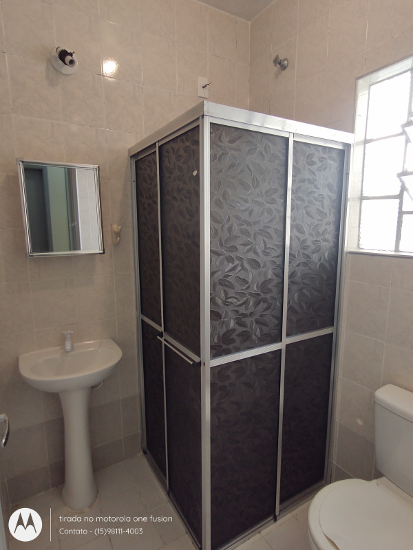 Casa à venda Jardim Santa Barbara com 116m² e 3 quartos por R$ 289.000 - 1735748340-banheiro.jpg