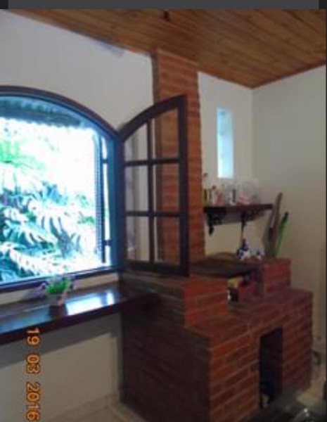 Casa à venda Mury com 160m² e 3 quartos por R$ 350.000 - 1440972925-13bad931-318b-487f-af1e-ad67b7b5da96.jpeg