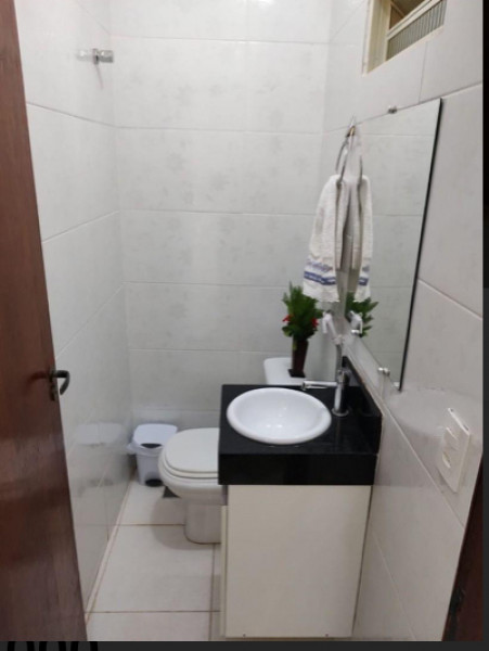 Casa à venda Taguatinga Norte (Taguatinga) com 206m² e 3 quartos por R$ 790.000 - 1468571095-bbfcaca9-18c1-4d2c-9cec-2ff06d0587c0.jpeg