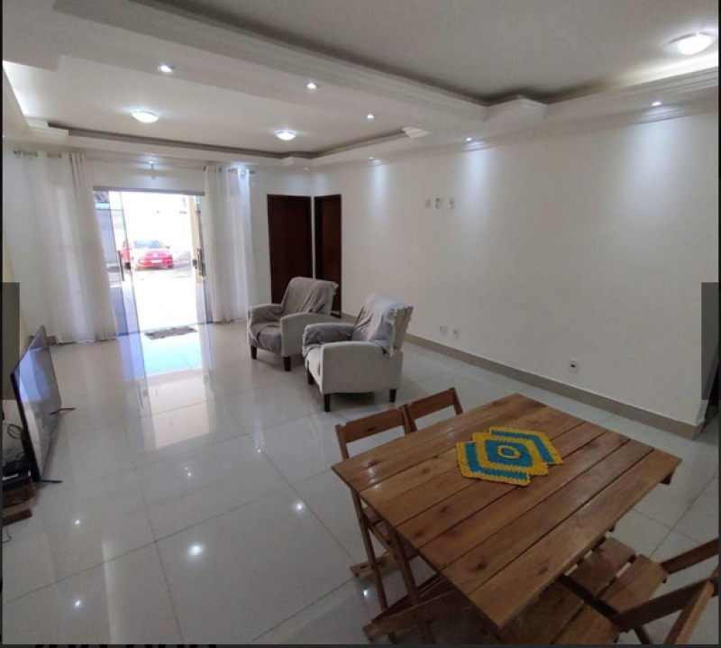 Casa à venda Taguatinga Norte (Taguatinga) com 206m² e 3 quartos por R$ 790.000 - 1758652536-59d6456f-16c5-4b21-827d-5f606177cd06.jpeg