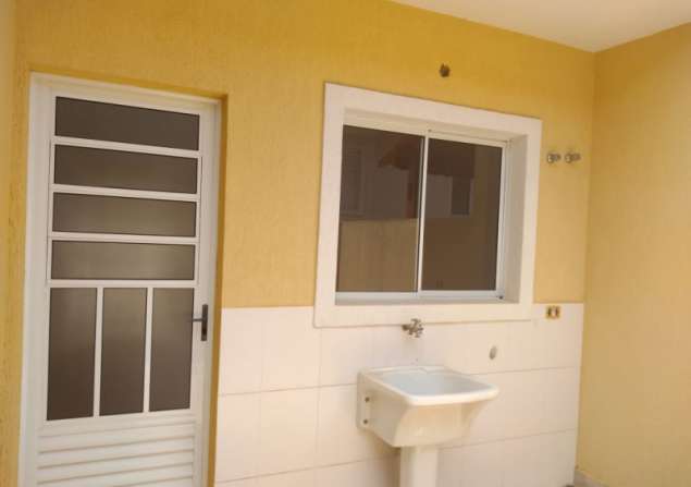 imóvel com 65m²