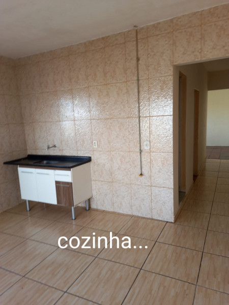 Casa à venda Vila Fiori com 177m² e 2 quartos por R$ 350.000 - 659710010-cozinha.jpg