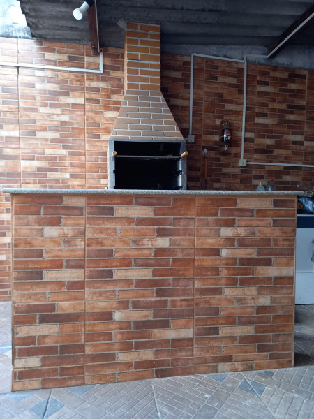 Casa à venda Vila Fiori com 177m² e 2 quartos por R$ 350.000 - 877189509-churrasqueira.jpg