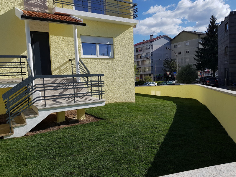 Casa à venda Santa Amélia com 400m² e 6 quartos por R$ 1.830.395 - 330687968-5jardim.JPG