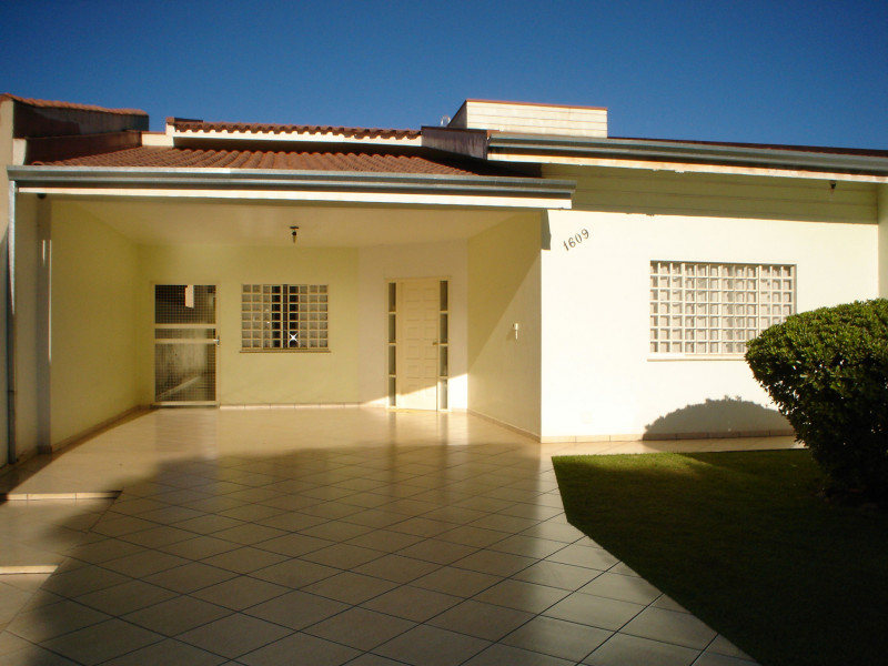 Casa à venda Centro com 170m² e 3 quartos por R$ 1.000.000 - 1360302505-casa1.jpg
