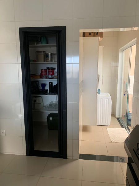 Casa de condomínio à venda Wanel Ville com 237m² e 3 quartos por R$ 1.250.000 - 802626484-img-1790.jpeg
