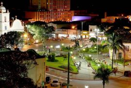 1395698064-itanhaem-noite.jpg