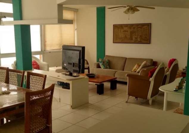 imóvel com 130m²