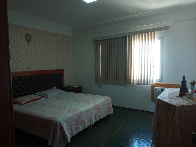 Apartamento à venda Centro com 240m² e 4 quartos por R$ 550.000 - 103722087-whatsapp-image-2022-09-12-at-10.jpeg