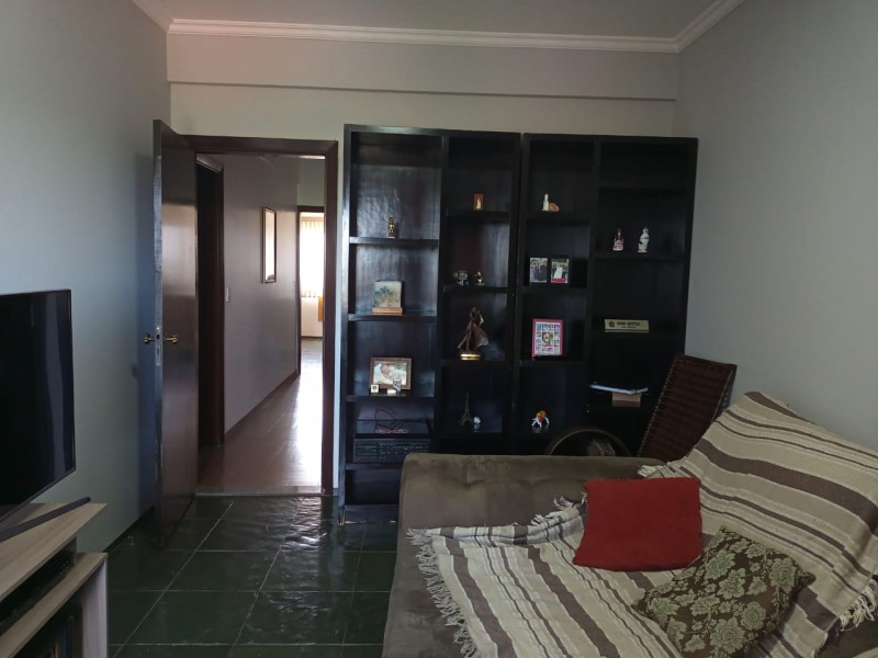 Apartamento à venda Centro com 240m² e 4 quartos por R$ 550.000 - 1569548536-whatsapp-image-2022-09-12-at-10.jpeg