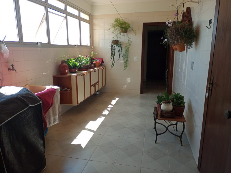 Apartamento à venda Centro com 240m² e 4 quartos por R$ 550.000 - 878798901-whatsapp-image-2022-09-12-at-10.jpeg