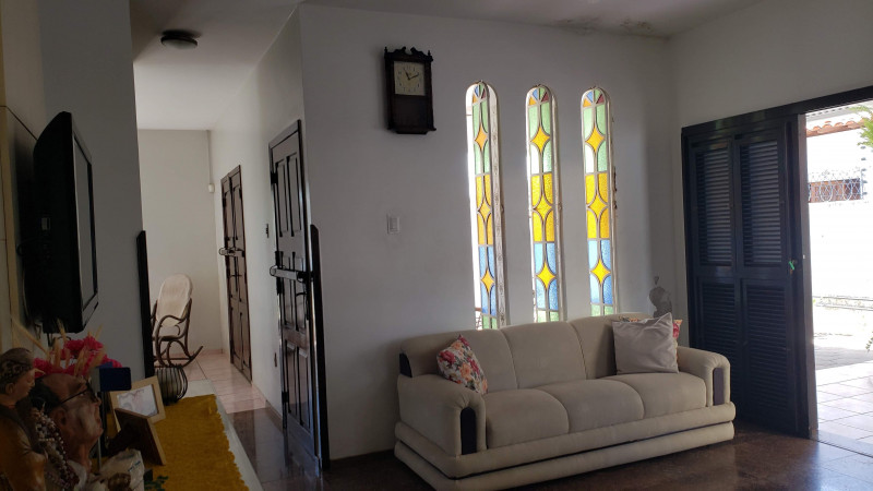 Casa à venda Cabral com 126m² e 4 quartos por R$ 630.000 - 948517006-20210107-111018.jpg
