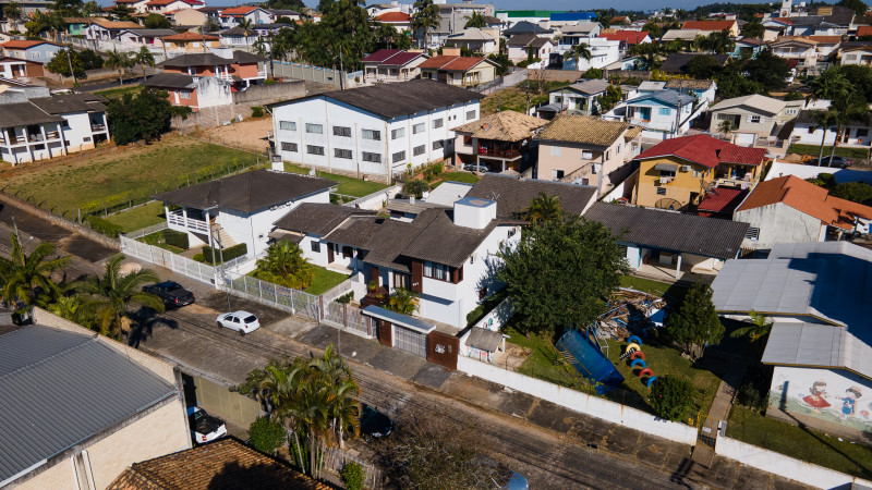 Casa à venda Liri com 300m² e 3 quartos por R$ 980.000 - 1772848880-dji-0273.jpg