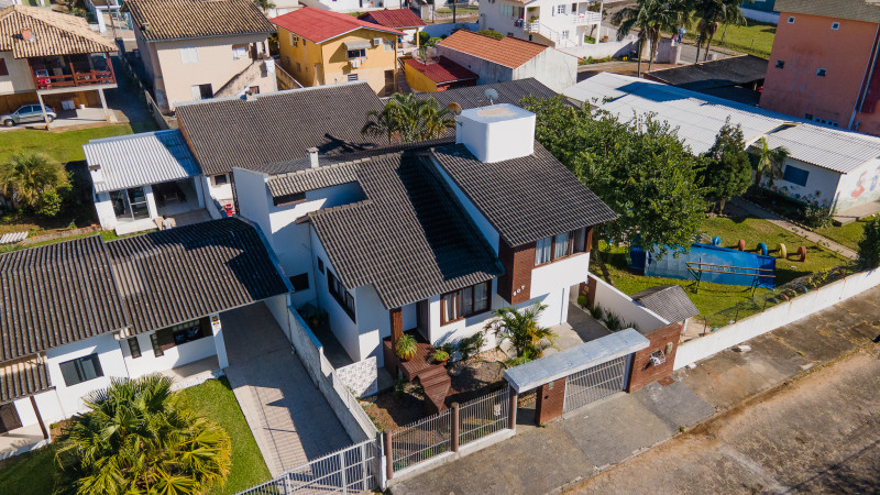 Casa à venda Liri com 300m² e 3 quartos por R$ 980.000 - 247758709-dji-0287.jpg