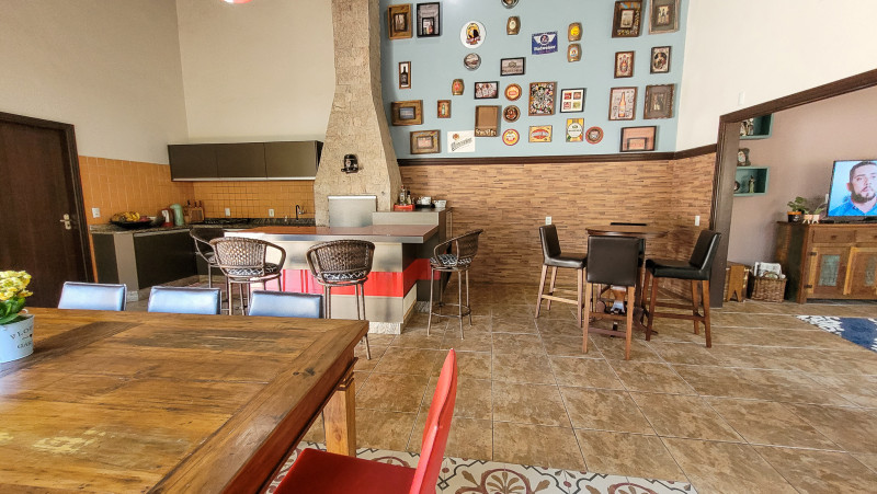 Casa à venda Liri com 300m² e 3 quartos por R$ 980.000 - 409753218-20220522-103548.jpg
